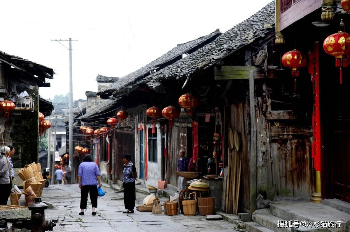 衣柜门采用什么材质-你的有问必答平台